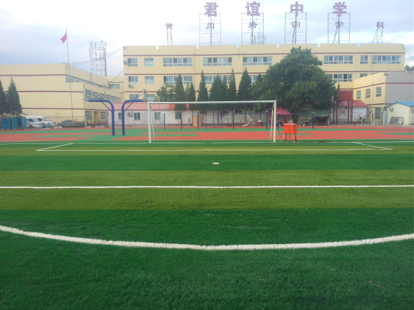 校園足球場(chǎng)地